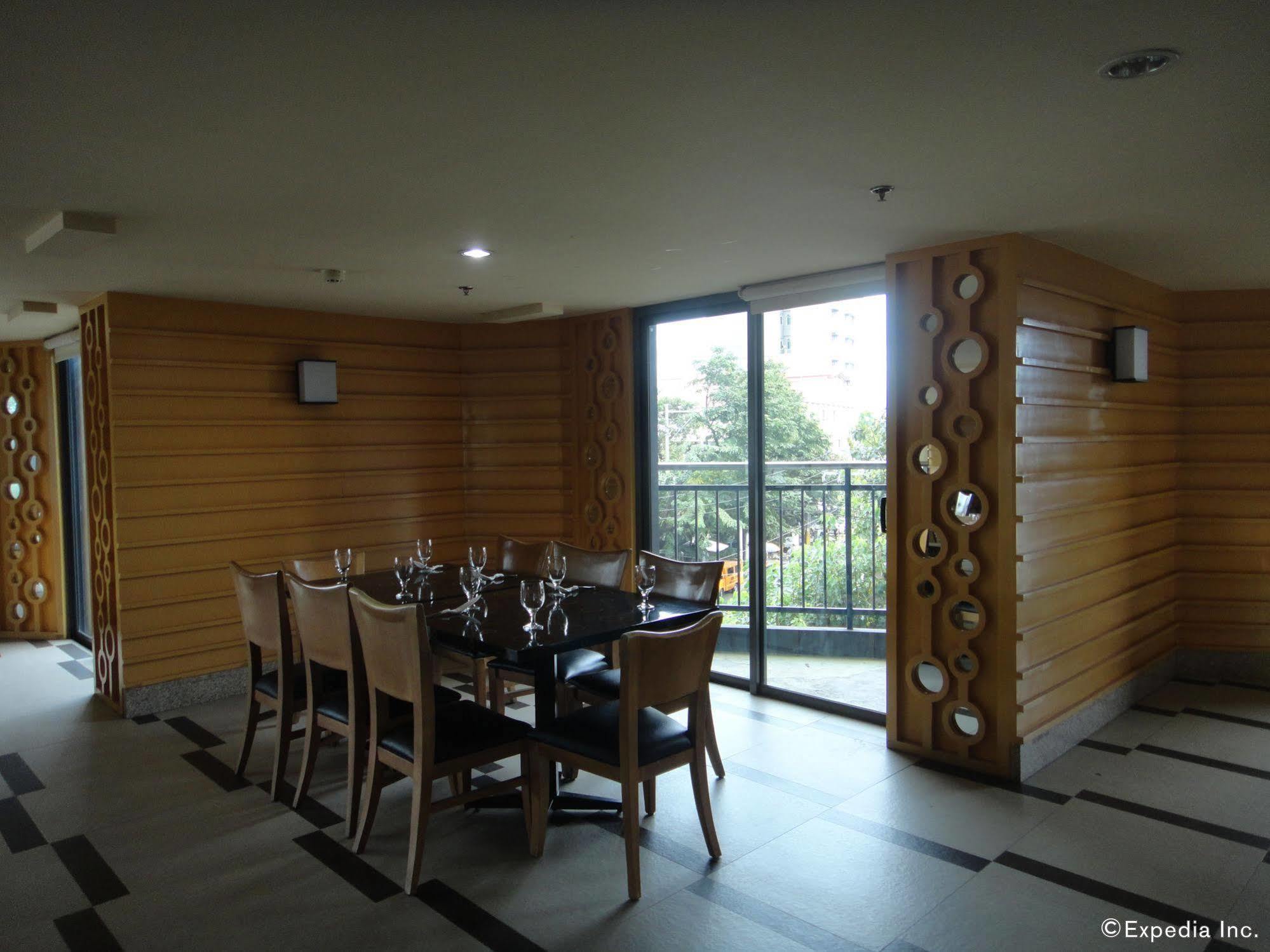 City Suites Ramos Tower Cebu Eksteriør bilde