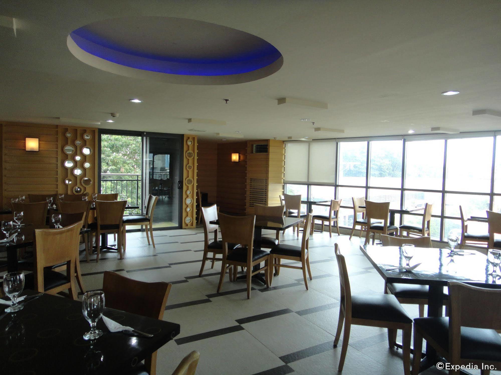 City Suites Ramos Tower Cebu Eksteriør bilde
