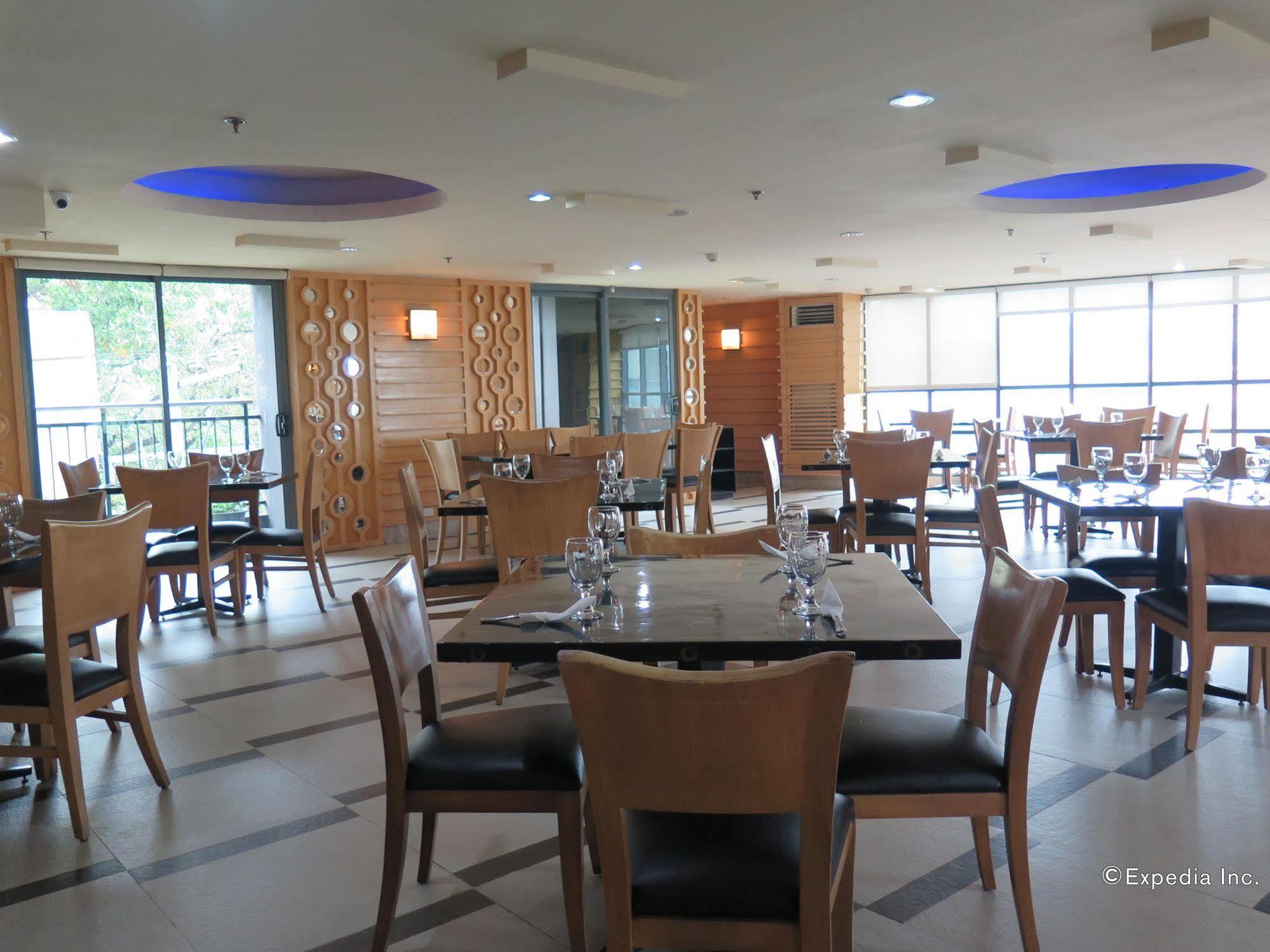 City Suites Ramos Tower Cebu Eksteriør bilde