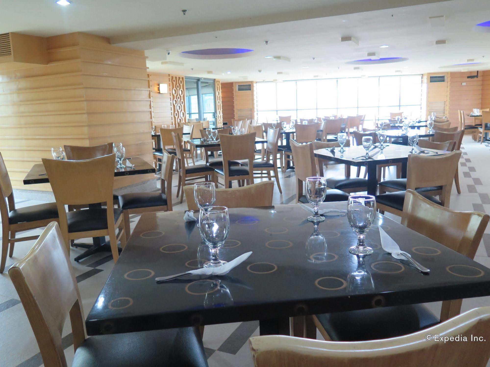 City Suites Ramos Tower Cebu Eksteriør bilde